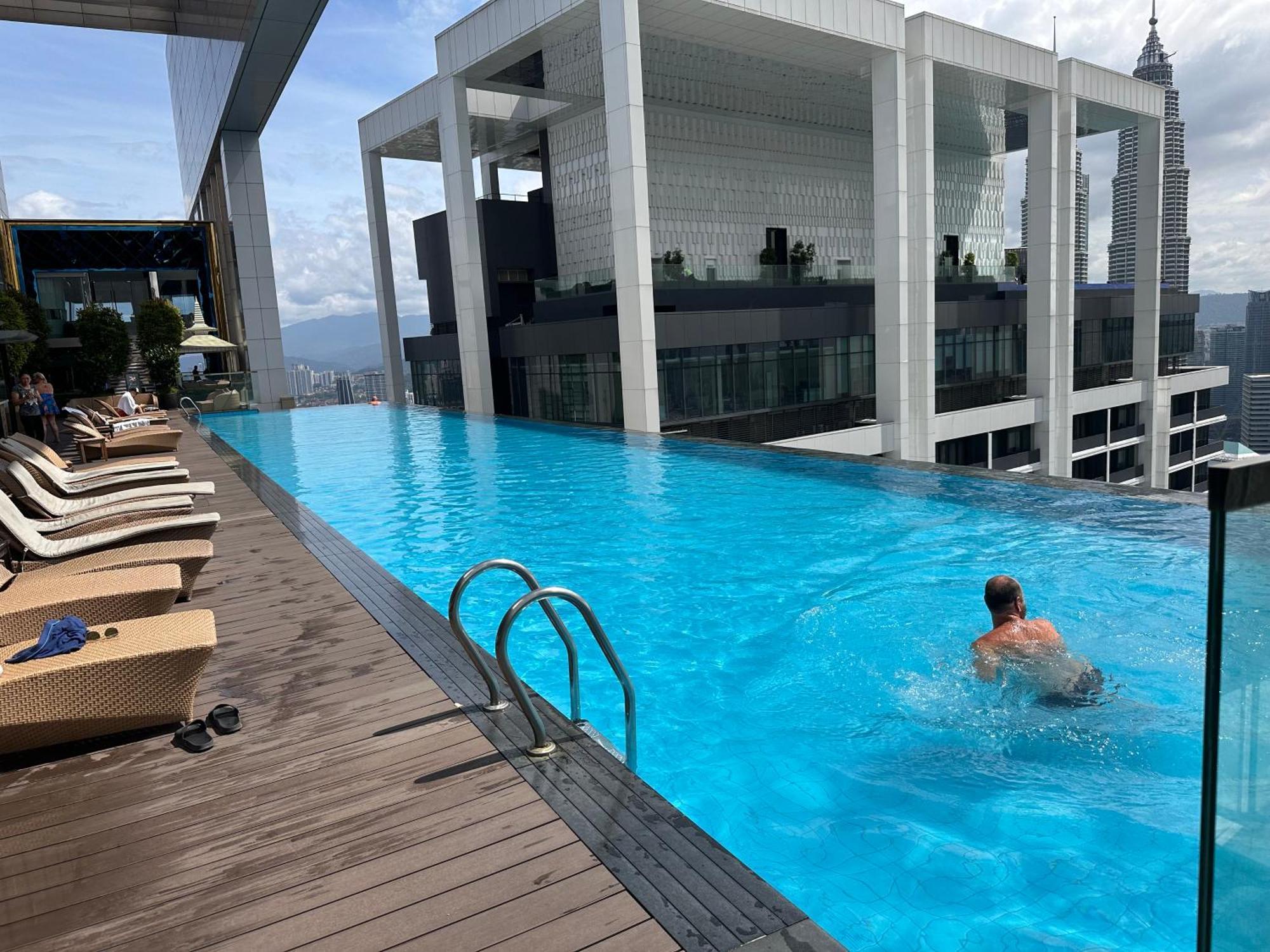 The Platinum Kuala Lumpur By Crown Suites Extérieur photo